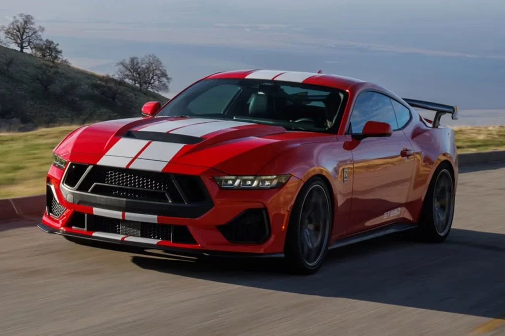 The Legendary Shelby GT350R Makes a Comeback with 830 HP 2